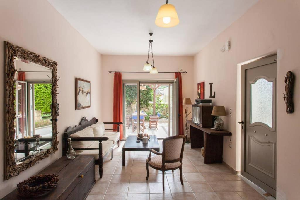 Nikolis Vacation House Vrisai Exterior photo