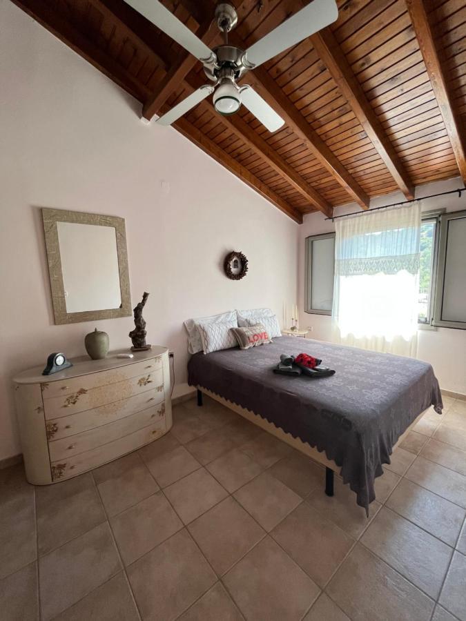 Nikolis Vacation House Vrisai Exterior photo